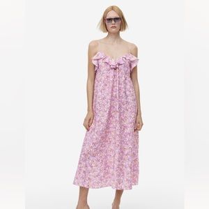 Sleeveless V Neck Dress